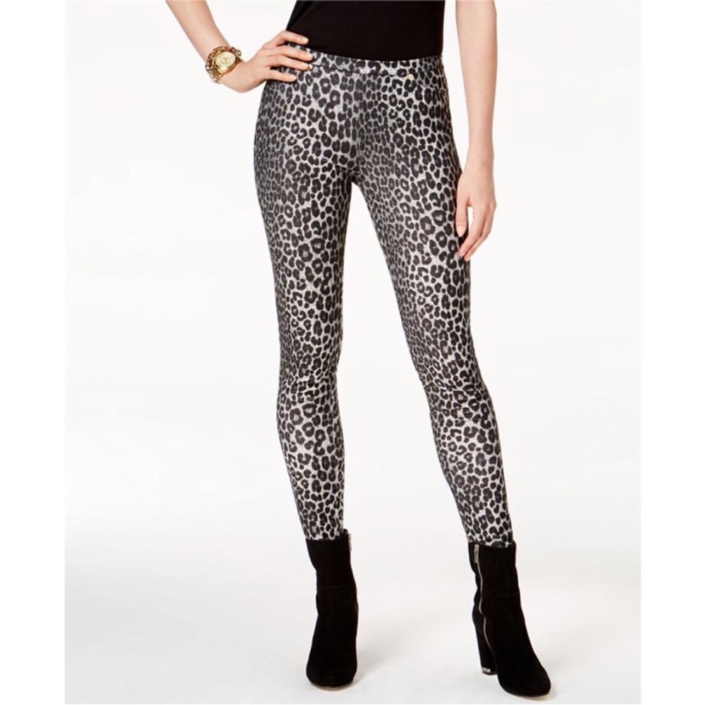 Michael Kors Leopard Print Pull on pants/Leggings - Picture 2 of 7